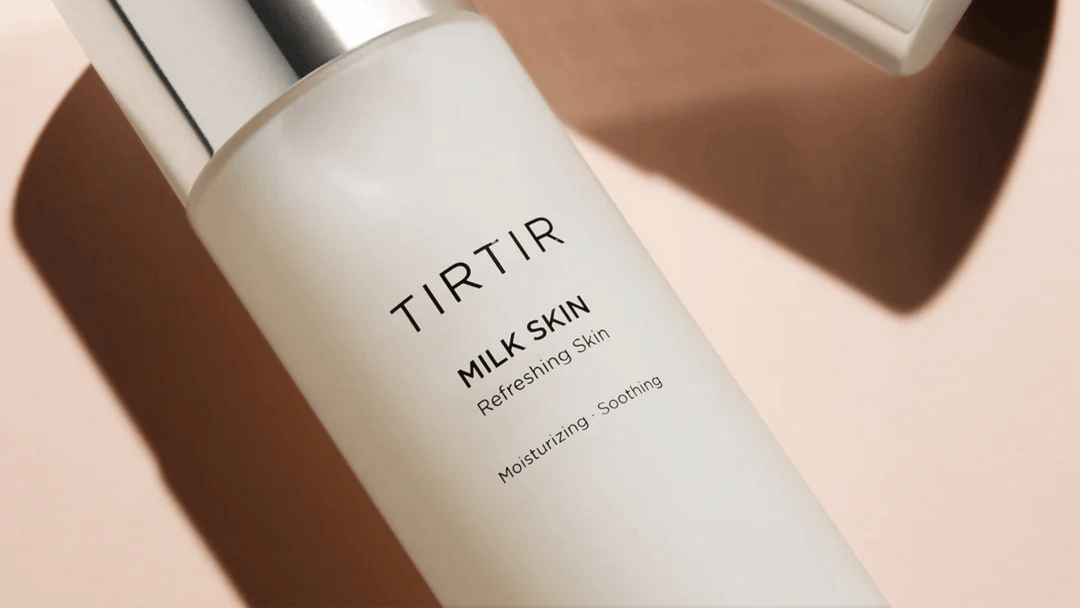 En bild av TIRTIRs "MILK SKIN" hudvårdsprodukt, som framhävs som uppfriskande och återfuktande.