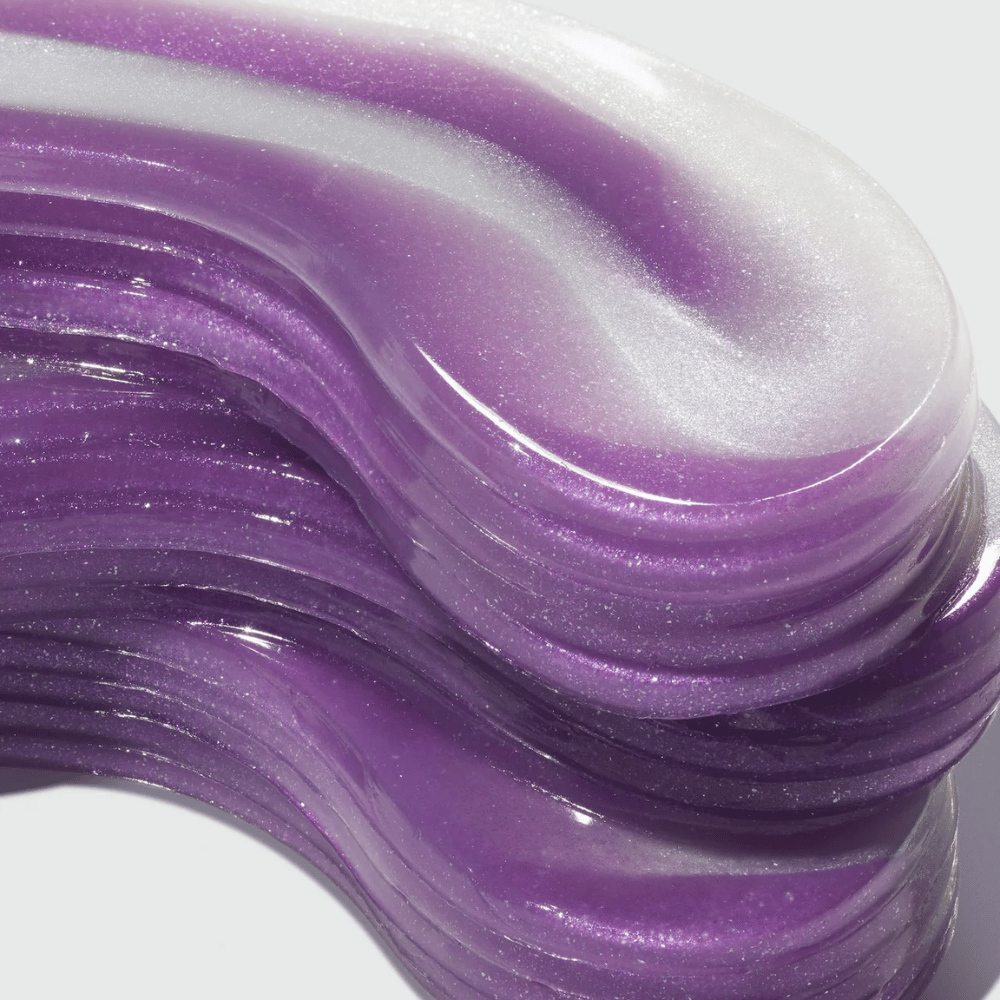 Close-up of multilayered hydrogel in 360° Shot PDRN Glowing Eye Patch illustrating moisture-binding structure and elasticity-enhancing formula.