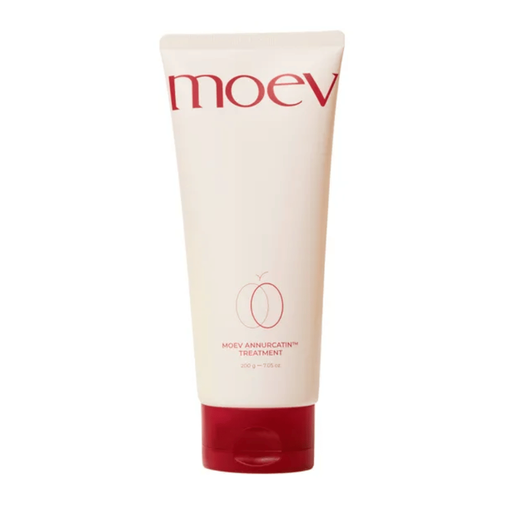 MOEV Annurcatin Treatment 200g – a deep conditioning hair mask with Annurca apple, biotin, and caffeine that strengthens, moisturizes, and gives hair shine and resilience.