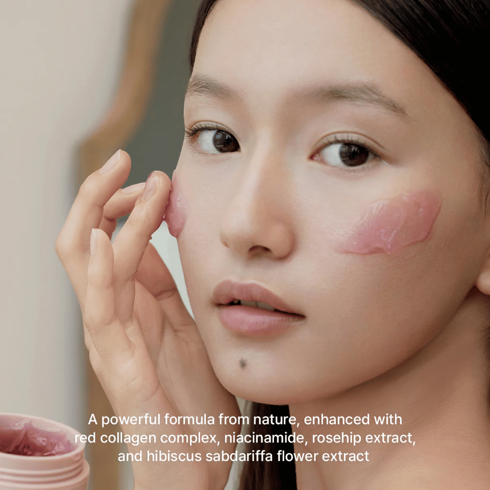 Model applies Arencia Red Smoothie Serum 30 with red collagen complex, niacinamide, rosehip, and hibiscus for firmer skin.
