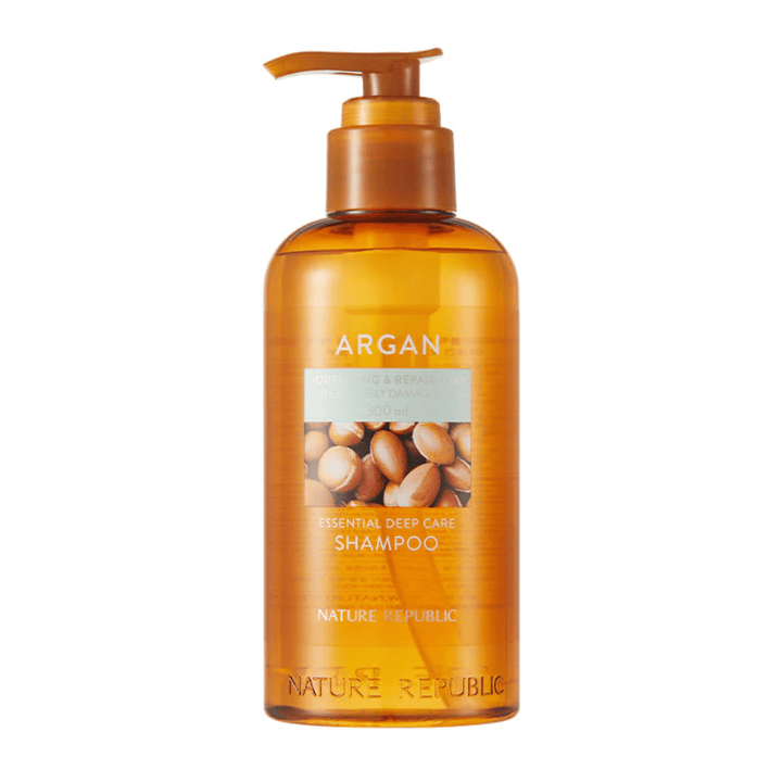 Produktbild på Nature Republic Argan Essential Moisture Repairing Shampoo – näringsrikt schampo för starkare och glansigare hår.