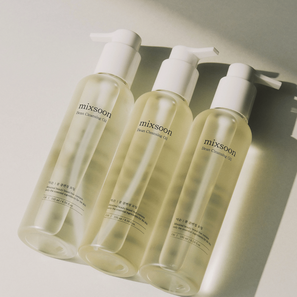 Tre flaskor Mixsoon Bean Cleansing Oil – koreansk oljebaserad rengöring som skonsamt tar bort smink, orenheter och återfuktar huden.