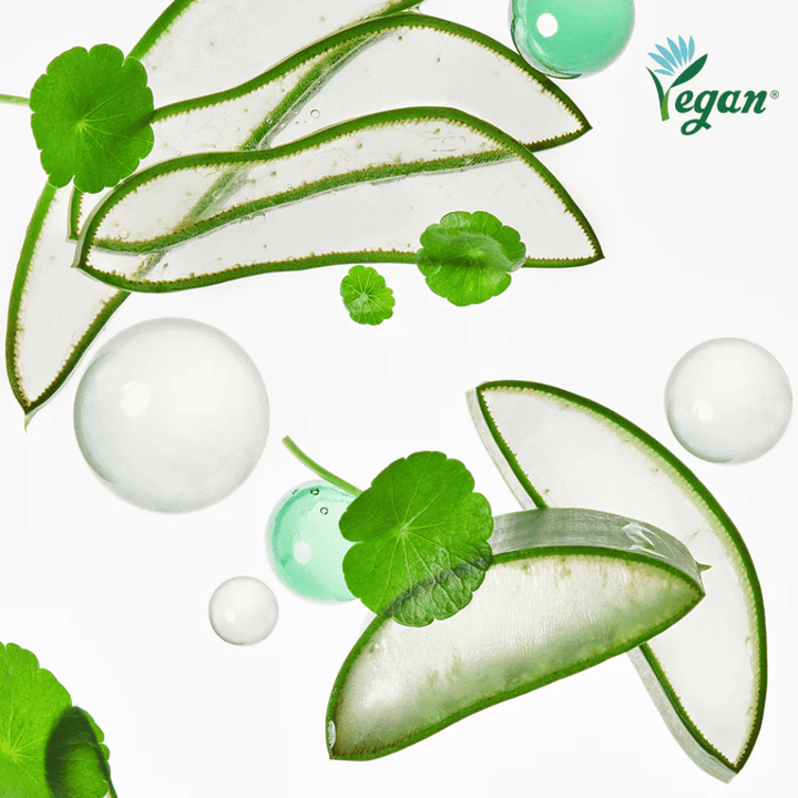 Ingredient image showing soothing and moisturizing plant extracts such as aloe vera and centella asiatica together with vegan labeling and fresh water bubbles symbolizing hydration.