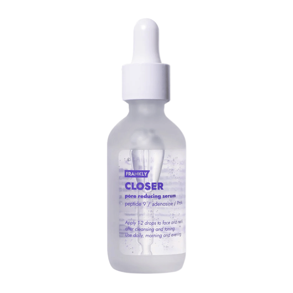 Produktbild av FRANKLY Closer Pore Reducing Serum i glasflaska med pipett. Ett serum som förfinar porer och ger fastare, klarare hud.