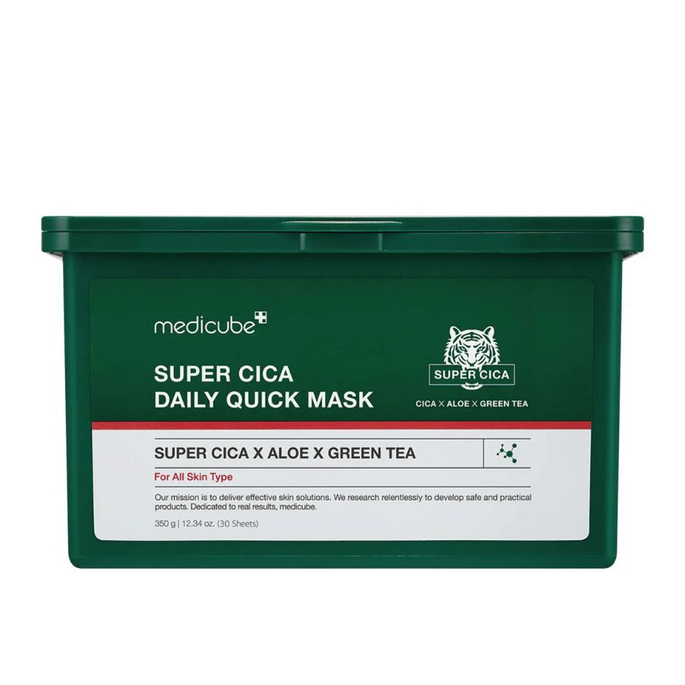 Green plastic jar with label for medicube Super Cica Daily Quick Mask – a face mask with Cica, aloe, and green tea for daily hydration and soothing effect on all skin types.